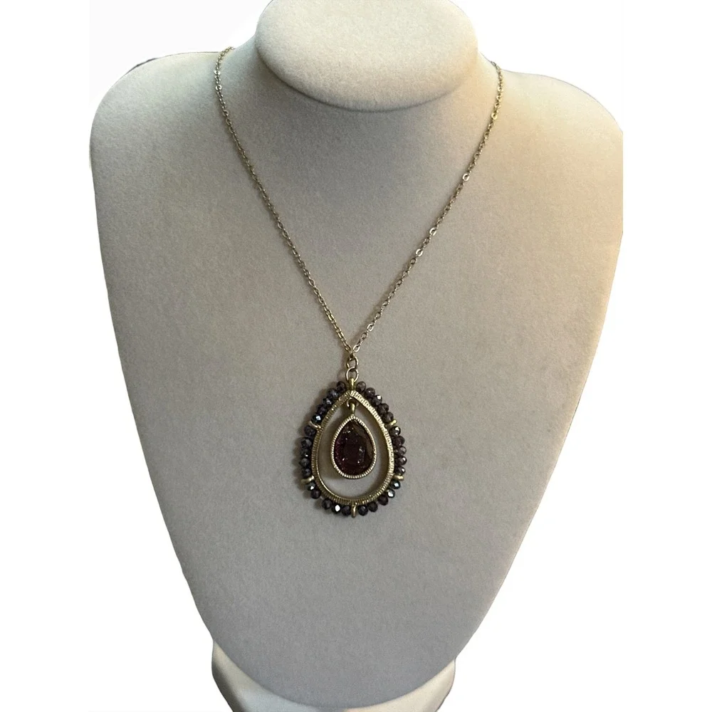 VTG, Premier Designs Lovely Purple Teardrop Pendant Necklace